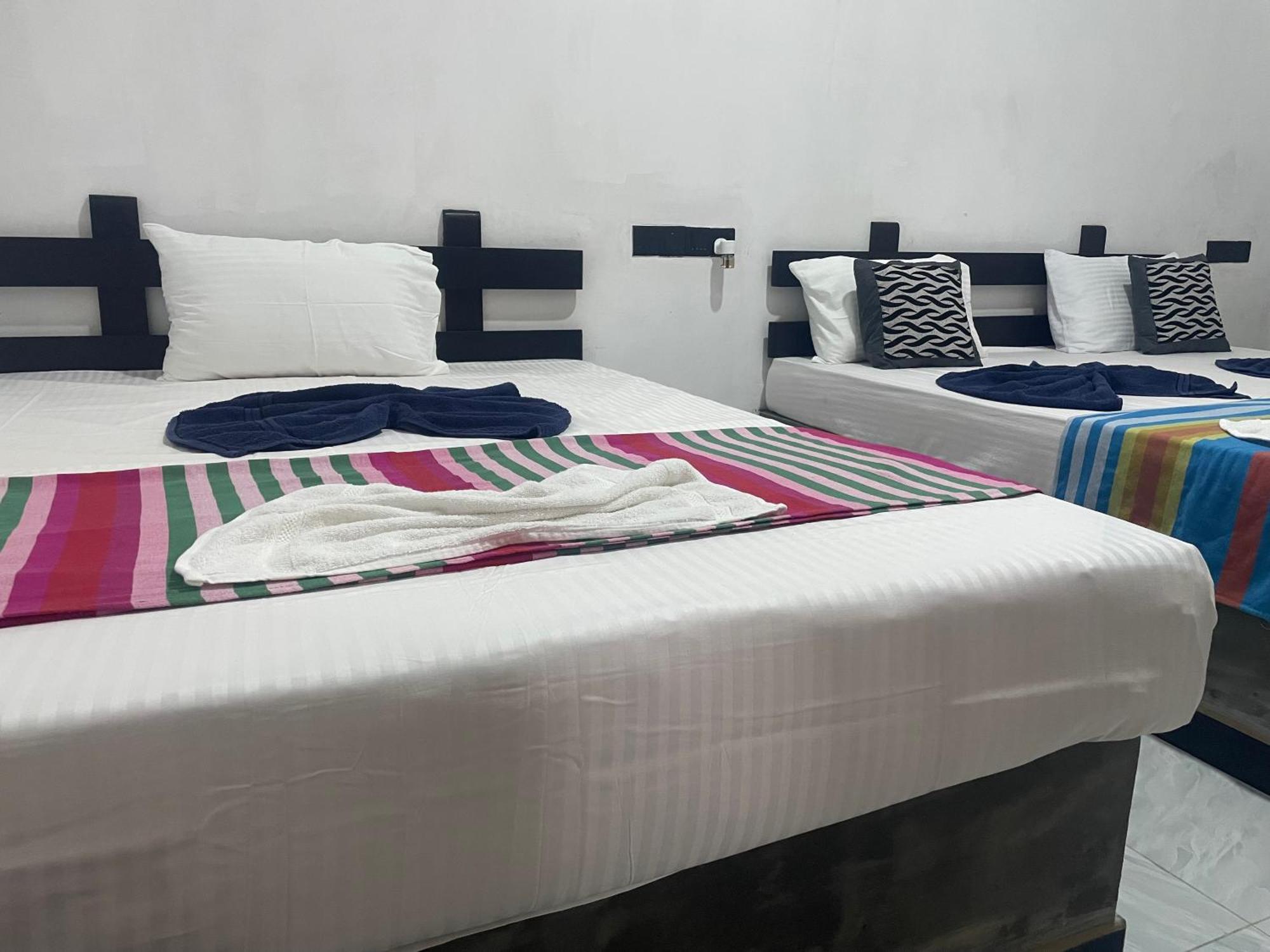 Yashi'S Place סיגירייה מראה חיצוני תמונה
